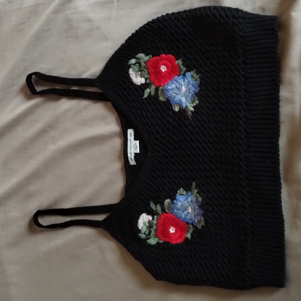 Spaghetti strapped crop top